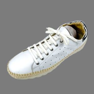 Studio Flexx Womens White Leather Sneakers Size 8
